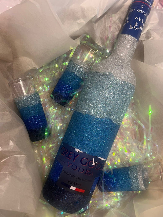 GLITTER BOTTLES & MATCHING SHOT GLASSES